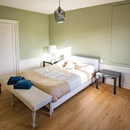 D'hote Le Cedre Bed & Breakfast *